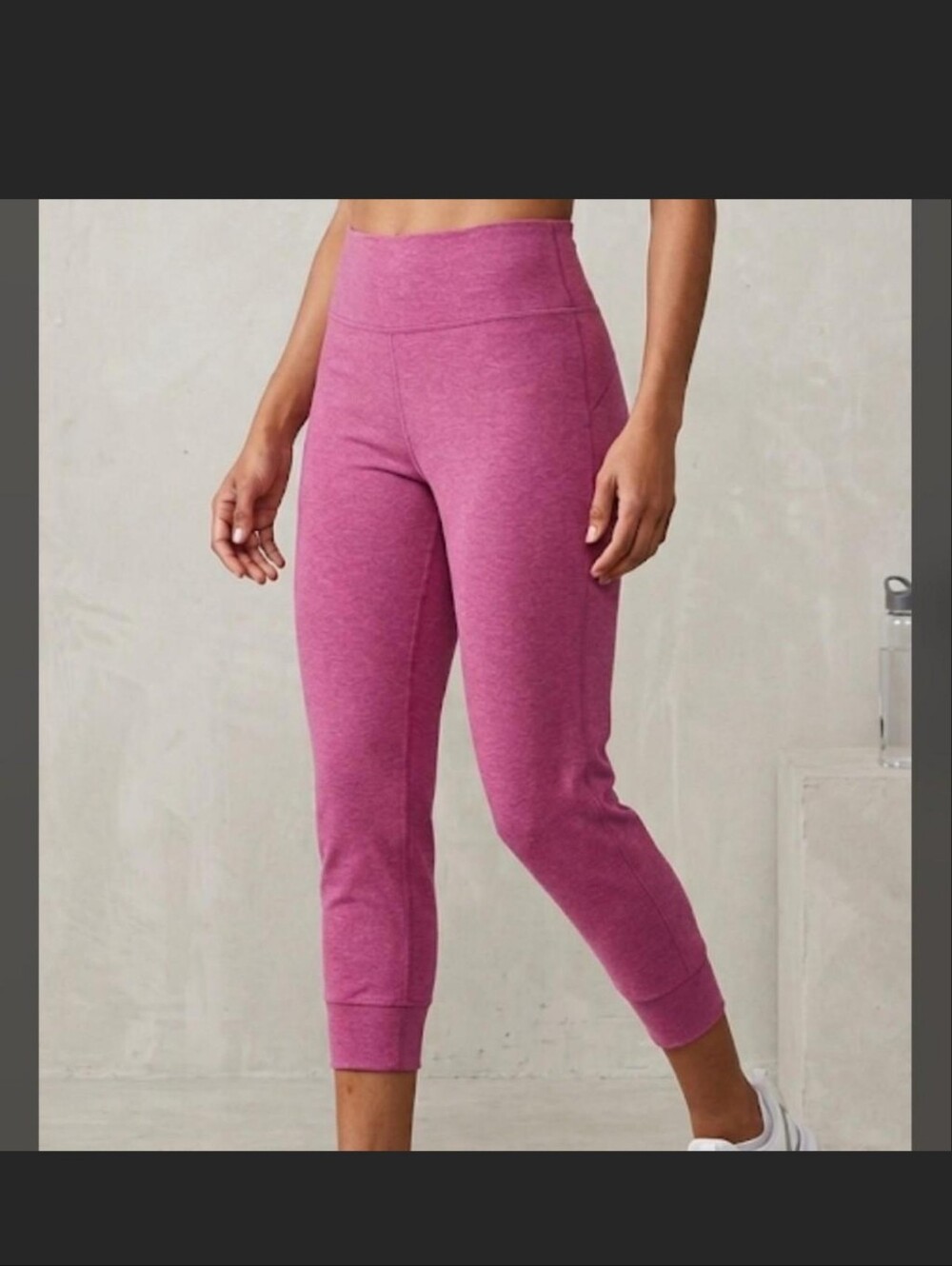 Calme High-Waist Capri Active Leggings, EUC